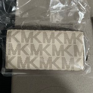 Michael Kors wallet